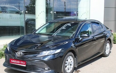 Toyota Camry, 2018 год, 2 675 000 рублей, 1 фотография