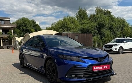 Toyota Camry, 2021 год, 3 100 000 рублей, 12 фотография