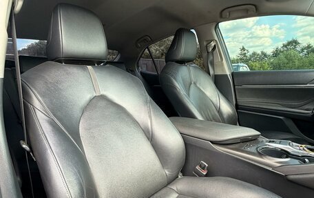 Toyota Camry, 2021 год, 3 100 000 рублей, 27 фотография