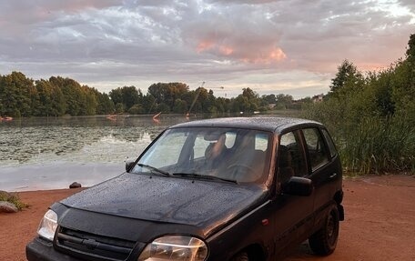 Chevrolet Niva I рестайлинг, 2004 год, 250 000 рублей, 2 фотография