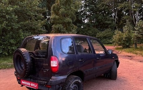 Chevrolet Niva I рестайлинг, 2004 год, 250 000 рублей, 5 фотография