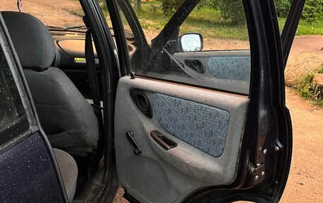 Chevrolet Niva I рестайлинг, 2004 год, 250 000 рублей, 11 фотография
