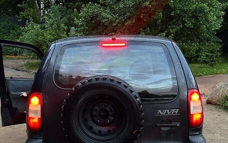 Chevrolet Niva I рестайлинг, 2004 год, 250 000 рублей, 19 фотография