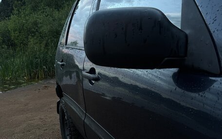 Chevrolet Niva I рестайлинг, 2004 год, 250 000 рублей, 26 фотография