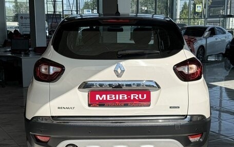 Renault Kaptur I рестайлинг, 2017 год, 1 369 000 рублей, 5 фотография