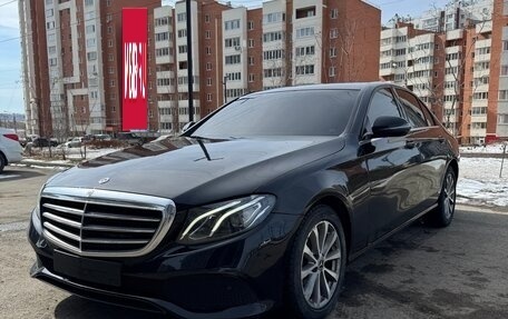 Mercedes-Benz E-Класс, 2019 год, 2 490 000 рублей, 4 фотография