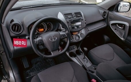 Toyota RAV4, 2011 год, 1 295 000 рублей, 13 фотография