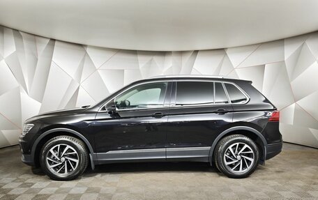 Volkswagen Tiguan II, 2018 год, 2 581 000 рублей, 5 фотография