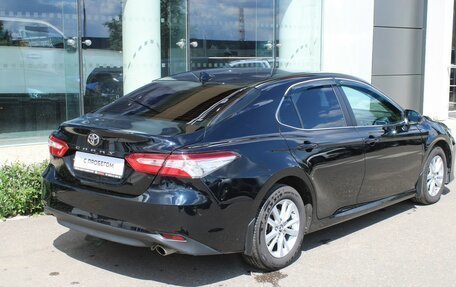 Toyota Camry, 2018 год, 2 675 000 рублей, 2 фотография