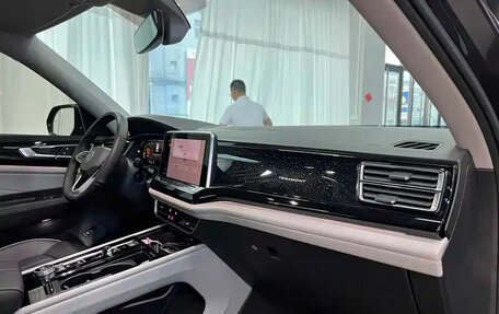 Volkswagen Teramont I, 2024 год, 4 470 000 рублей, 11 фотография