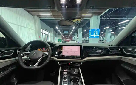 Volkswagen Teramont I, 2024 год, 4 470 000 рублей, 14 фотография