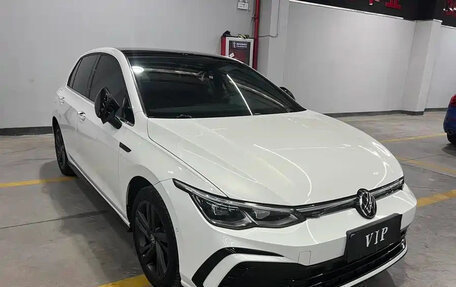 Volkswagen Golf VIII, 2022 год, 1 643 800 рублей, 3 фотография