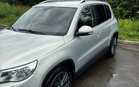 Volkswagen Tiguan I, 2009 год, 825 000 рублей, 3 фотография