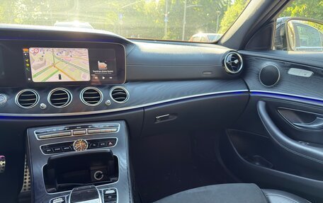 Mercedes-Benz E-Класс, 2018 год, 3 500 000 рублей, 3 фотография