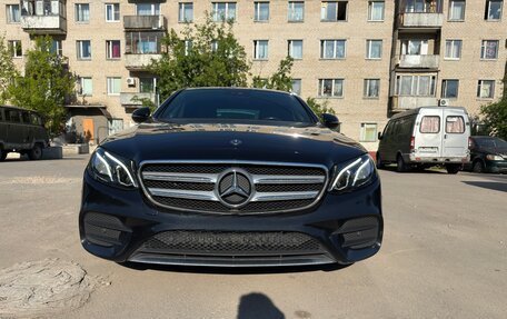 Mercedes-Benz E-Класс, 2018 год, 3 500 000 рублей, 10 фотография