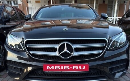 Mercedes-Benz E-Класс, 2018 год, 3 500 000 рублей, 15 фотография