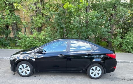 Hyundai Solaris II рестайлинг, 2014 год, 1 050 000 рублей, 2 фотография