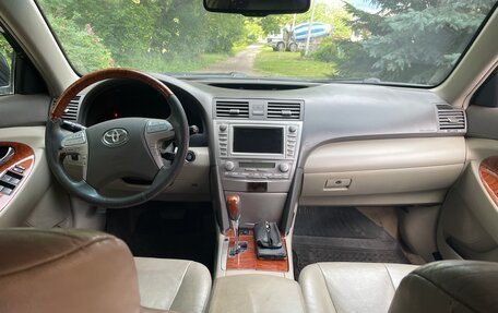 Toyota Camry, 2011 год, 1 100 000 рублей, 10 фотография