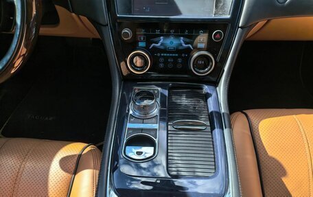 Jaguar XJ IV (X351), 2011 год, 1 749 000 рублей, 18 фотография