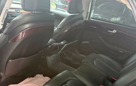 Audi A8, 2014 год, 1 150 000 рублей, 10 фотография