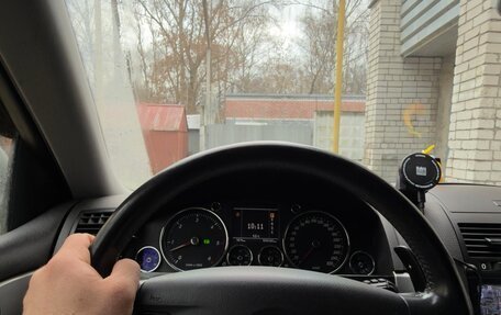 Volkswagen Touareg III, 2003 год, 800 000 рублей, 7 фотография