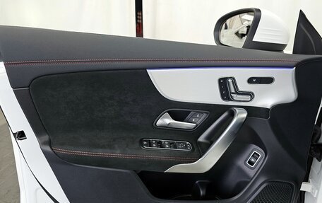 Mercedes-Benz CLA, 2025 год, 5 200 000 рублей, 24 фотография