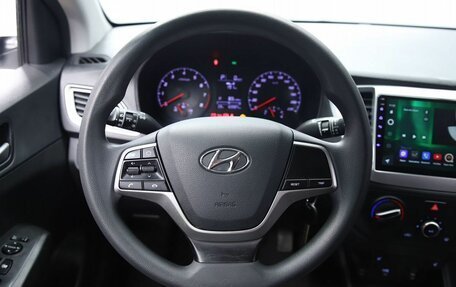 Hyundai Solaris II рестайлинг, 2021 год, 1 330 000 рублей, 14 фотография