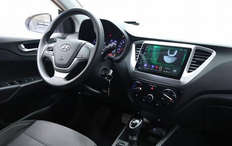 Hyundai Solaris II рестайлинг, 2021 год, 1 330 000 рублей, 12 фотография
