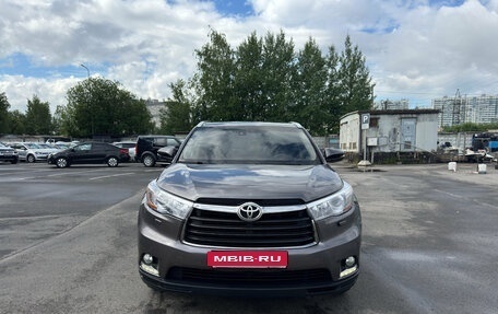 Toyota Highlander III, 2014 год, 2 549 000 рублей, 2 фотография