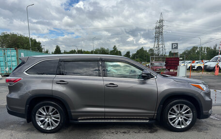Toyota Highlander III, 2014 год, 2 549 000 рублей, 4 фотография