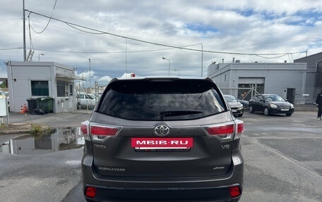 Toyota Highlander III, 2014 год, 2 549 000 рублей, 6 фотография