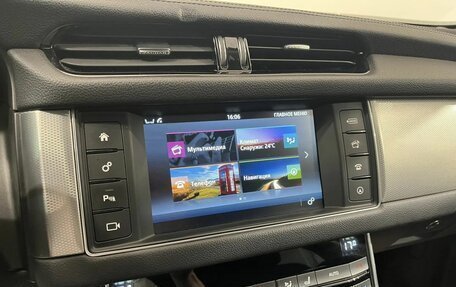 Jaguar XF II, 2016 год, 1 635 000 рублей, 15 фотография