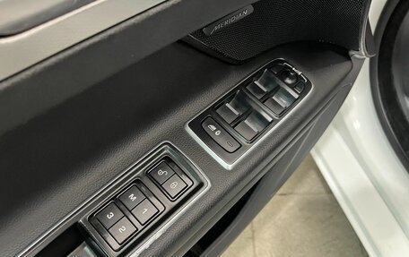 Jaguar XF II, 2016 год, 1 635 000 рублей, 19 фотография