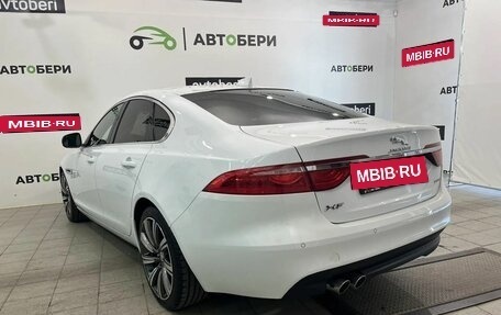 Jaguar XF II, 2016 год, 1 635 000 рублей, 3 фотография