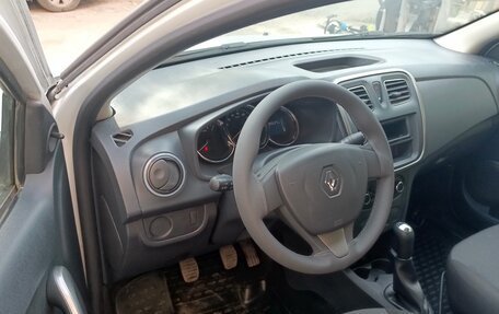 Renault Logan II, 2015 год, 415 000 рублей, 5 фотография