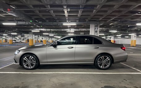 Mercedes-Benz E-Класс, 2022 год, 5 499 999 рублей, 8 фотография