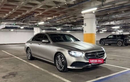 Mercedes-Benz E-Класс, 2022 год, 5 499 999 рублей, 3 фотография
