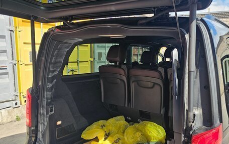 Mercedes-Benz V-Класс, 2018 год, 5 600 000 рублей, 19 фотография