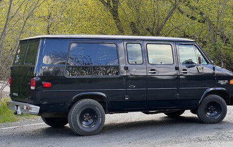 Chevrolet Van, 1993 год, 1 200 000 рублей, 2 фотография