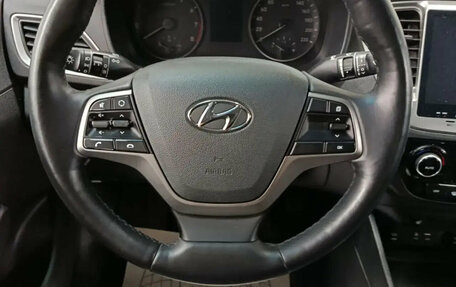 Hyundai Solaris II рестайлинг, 2017 год, 1 190 000 рублей, 10 фотография