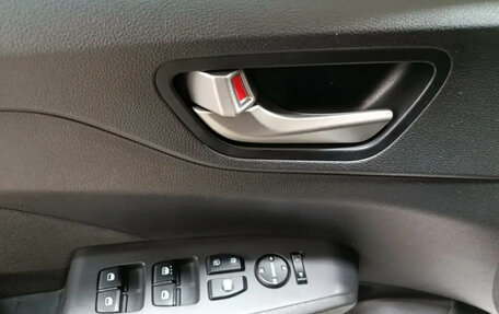 Hyundai Solaris II рестайлинг, 2017 год, 1 190 000 рублей, 17 фотография