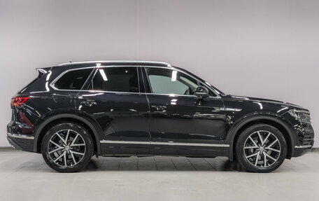 Volkswagen Touareg III, 2019 год, 5 200 000 рублей, 4 фотография