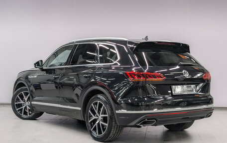 Volkswagen Touareg III, 2019 год, 5 200 000 рублей, 7 фотография