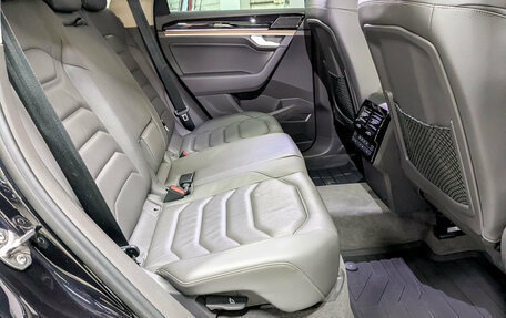 Volkswagen Touareg III, 2019 год, 5 200 000 рублей, 12 фотография