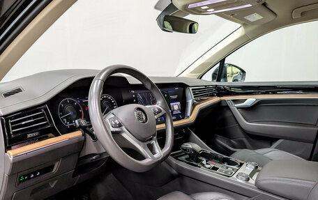 Volkswagen Touareg III, 2019 год, 5 200 000 рублей, 17 фотография