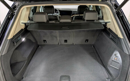 Volkswagen Touareg III, 2019 год, 5 200 000 рублей, 10 фотография