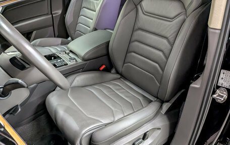 Volkswagen Touareg III, 2019 год, 5 200 000 рублей, 21 фотография