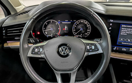 Volkswagen Touareg III, 2019 год, 5 200 000 рублей, 23 фотография
