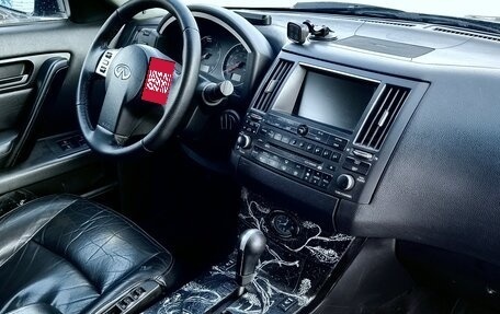 Infiniti FX I, 2003 год, 740 000 рублей, 12 фотография