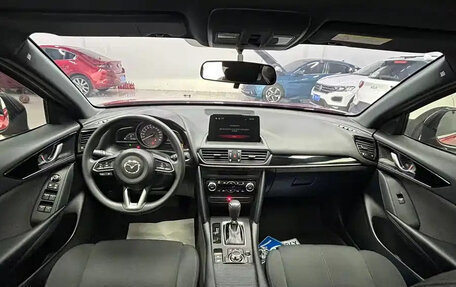 Mazda CX-4, 2023 год, 2 265 000 рублей, 12 фотография